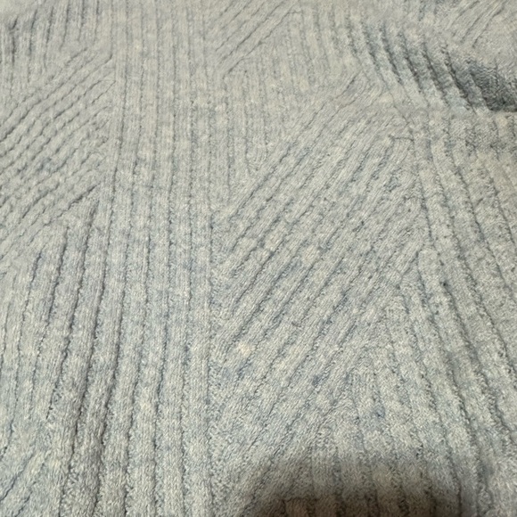 M Blue ribbed knit style turtleneck - Picture 9 of 10